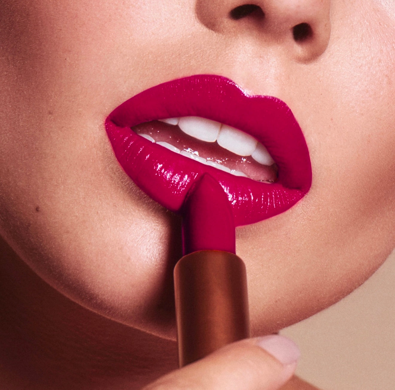 Rouge à lèvres ÉCLAT INTENSE Couleur & Soin - N° 06 - Rouge Rubis