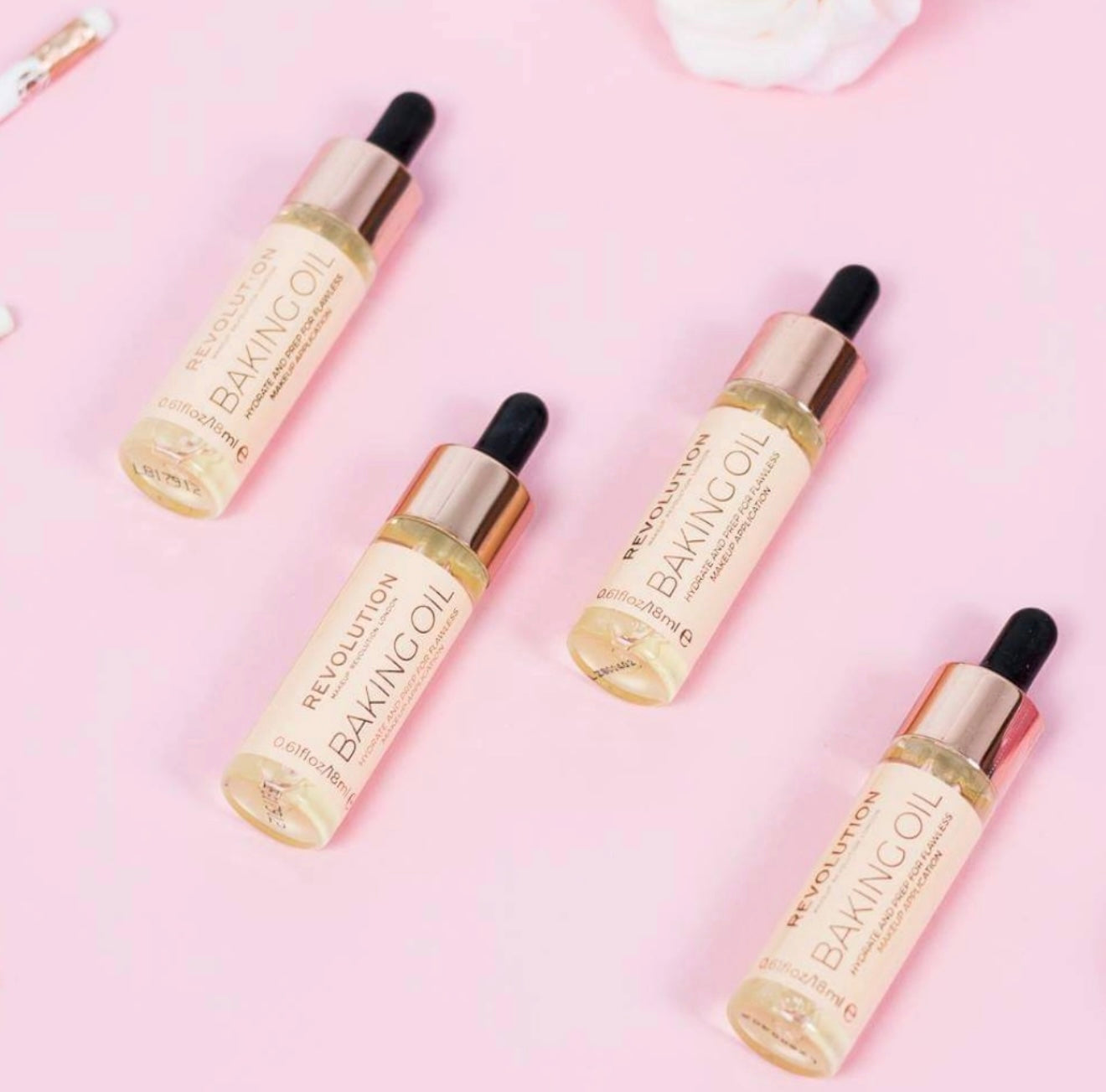 Huile de cuisson REVOLUTION - Hydrate et prépare pour un maquillage parfait