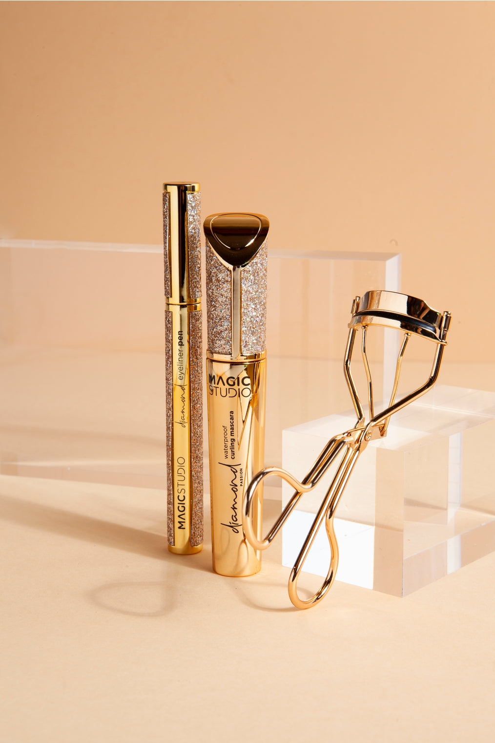 Ensemble Diamond Shiny Look
